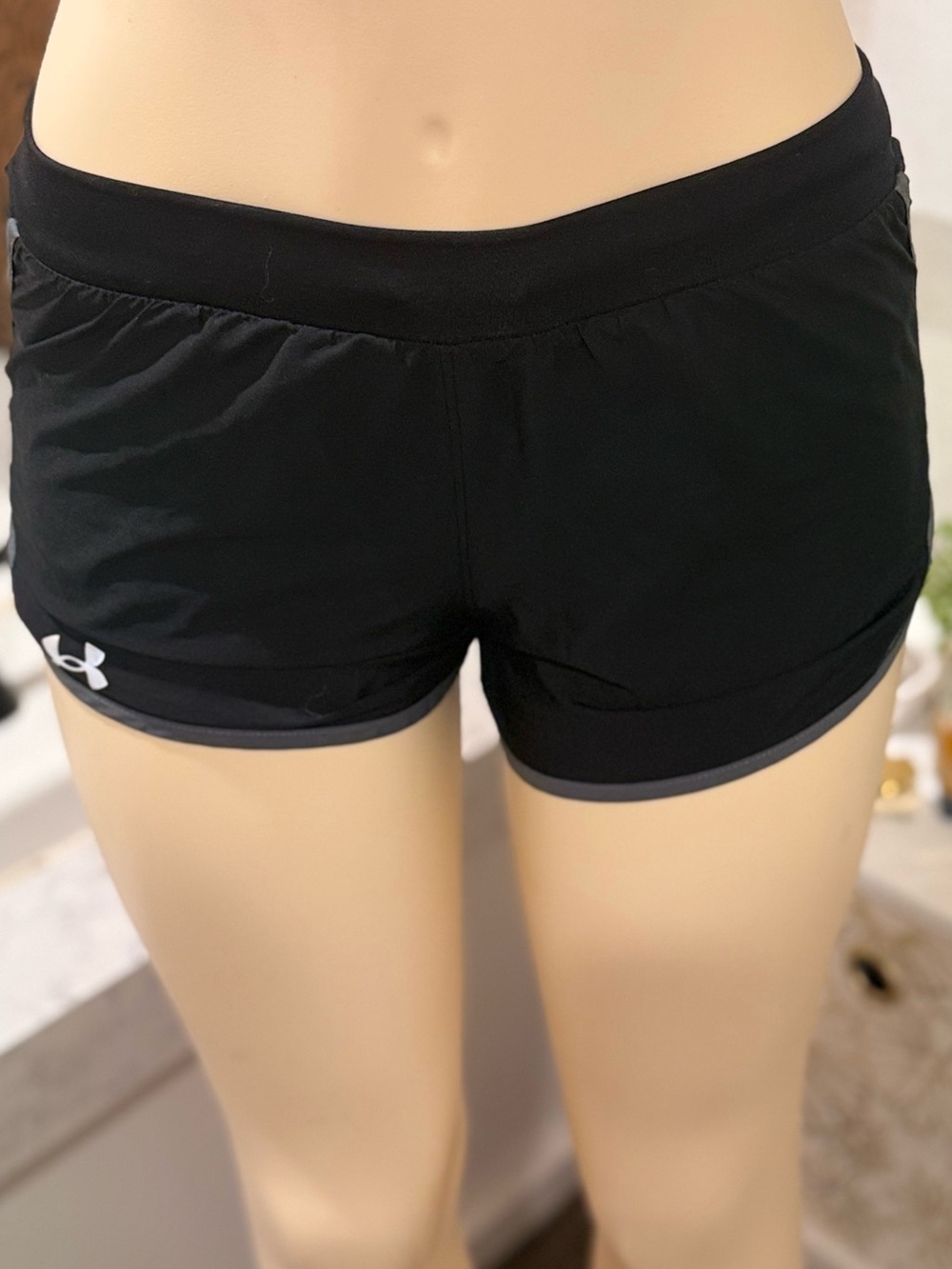 Under Armour HeatGear Running Shorts – XS